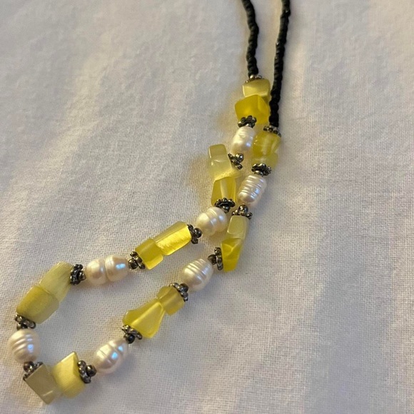 beaded necklace - Picture 3 of 3